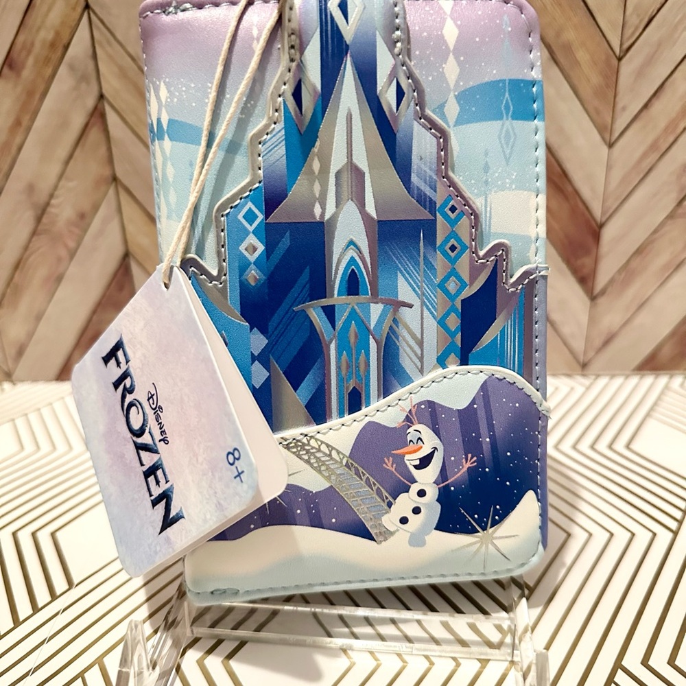 Disney Frozen Wallet with Olaf Design